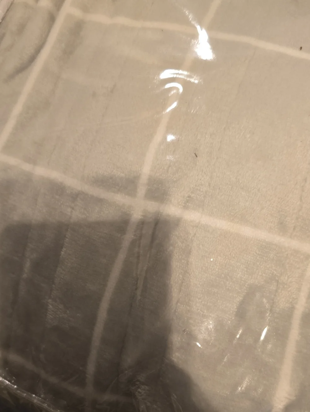 Electric Micromink Throw Blanket in Cream with Auto-Off Controller